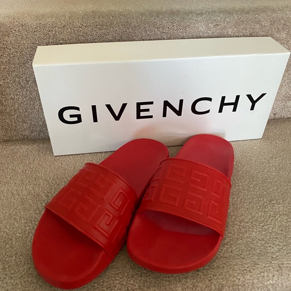 Givenchy pool slides in red